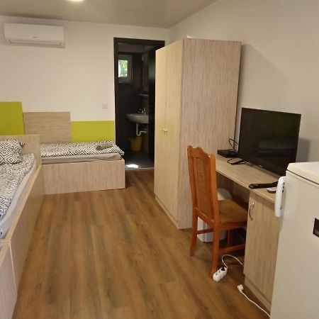 Tiszaliget Apartman Es Szallo Szolnok Zewnętrze zdjęcie
