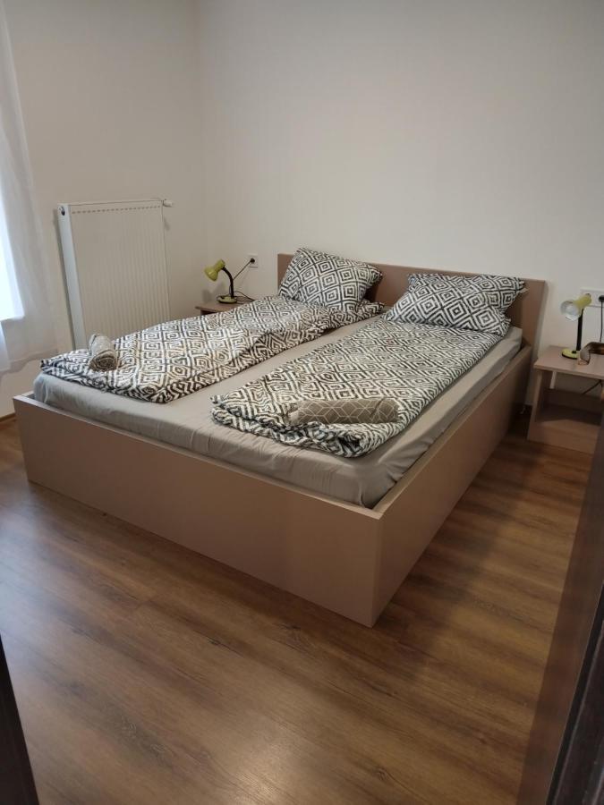 Tiszaliget Apartman Es Szallo Szolnok Zewnętrze zdjęcie
