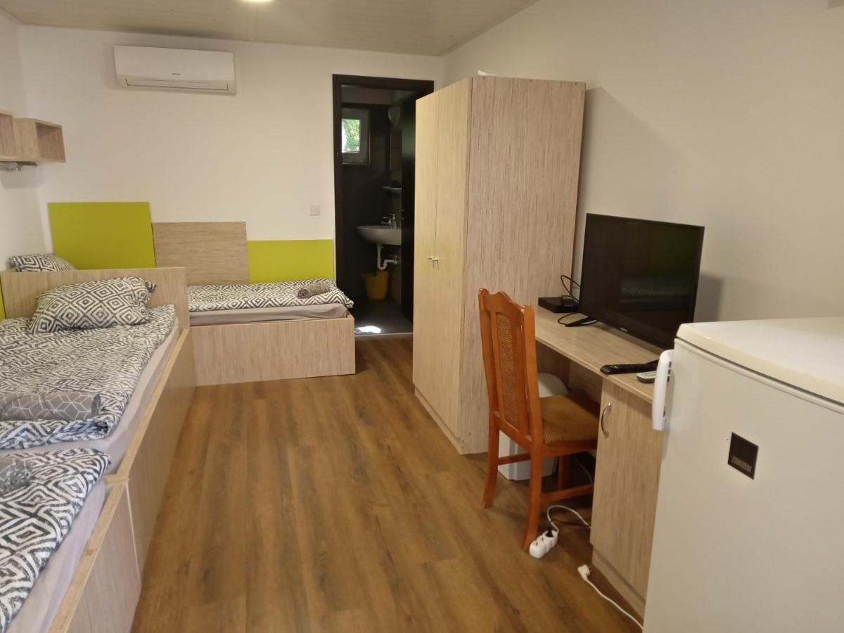 Tiszaliget Apartman Es Szallo Szolnok Zewnętrze zdjęcie