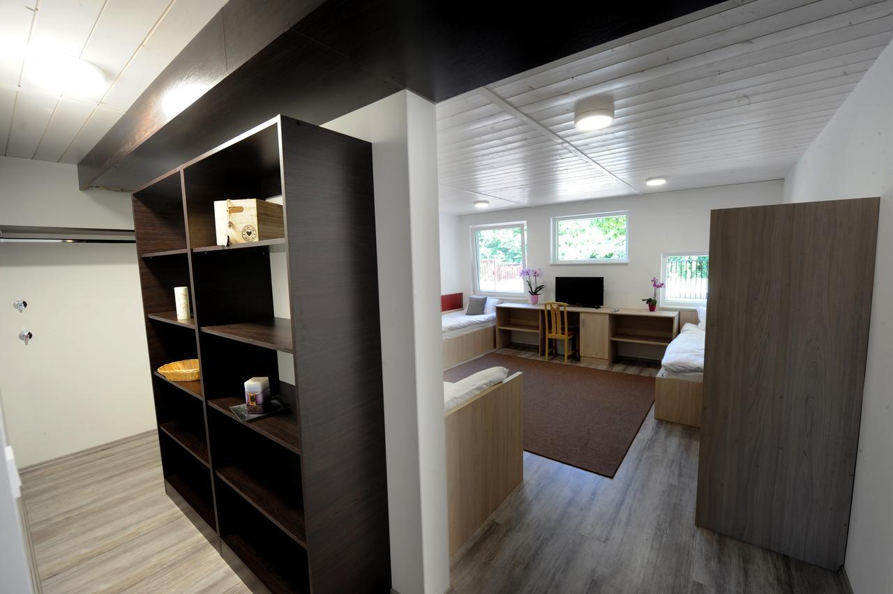 Tiszaliget Apartman Es Szallo Szolnok Zewnętrze zdjęcie